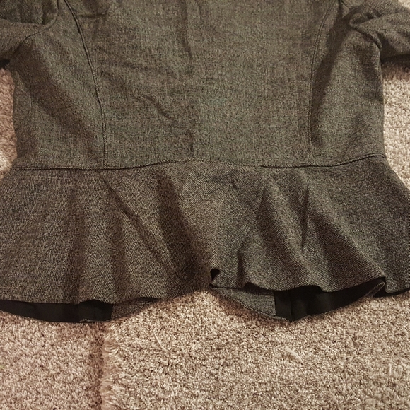 Grey jacket - Picture 2 of 6